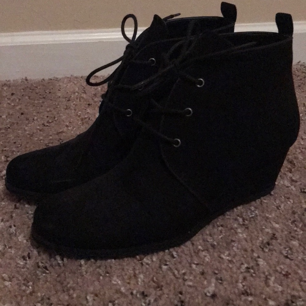 Black suede Franco Sarto Wedge Booties!
